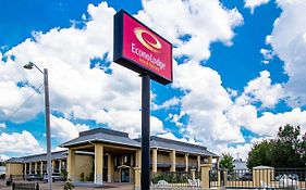 Econo Lodge Inn & Suites